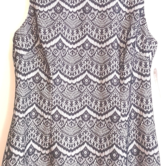 Jessica Simpson "Baroque Design" Lace Look Dress in Size 12 (NWT) - Picture 2 of 10